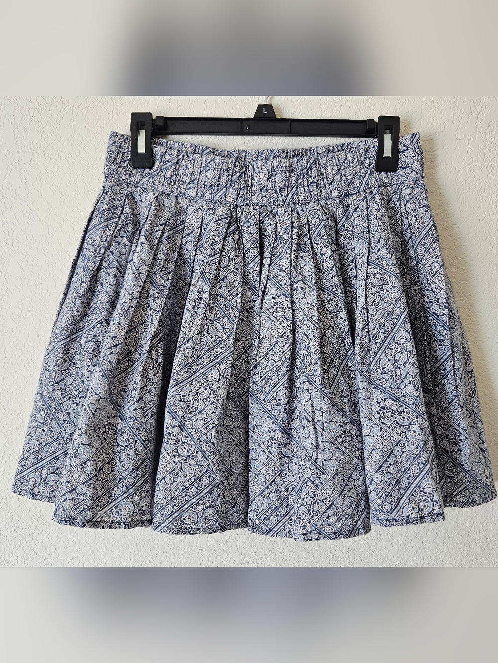 American Eagle Outfitters Blue and White Printed Circle Skirt